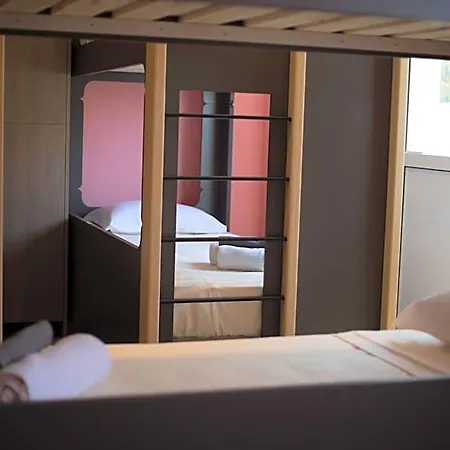 Hotel Local & Corfu (city)