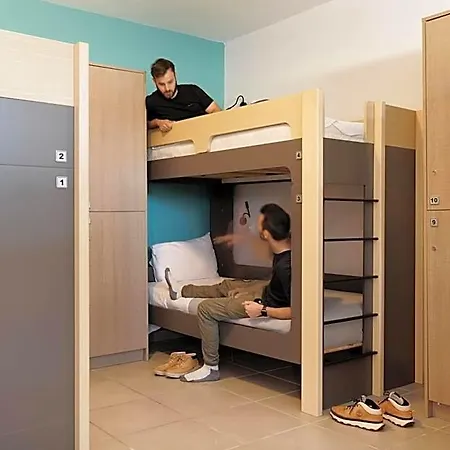 Hotel Local &